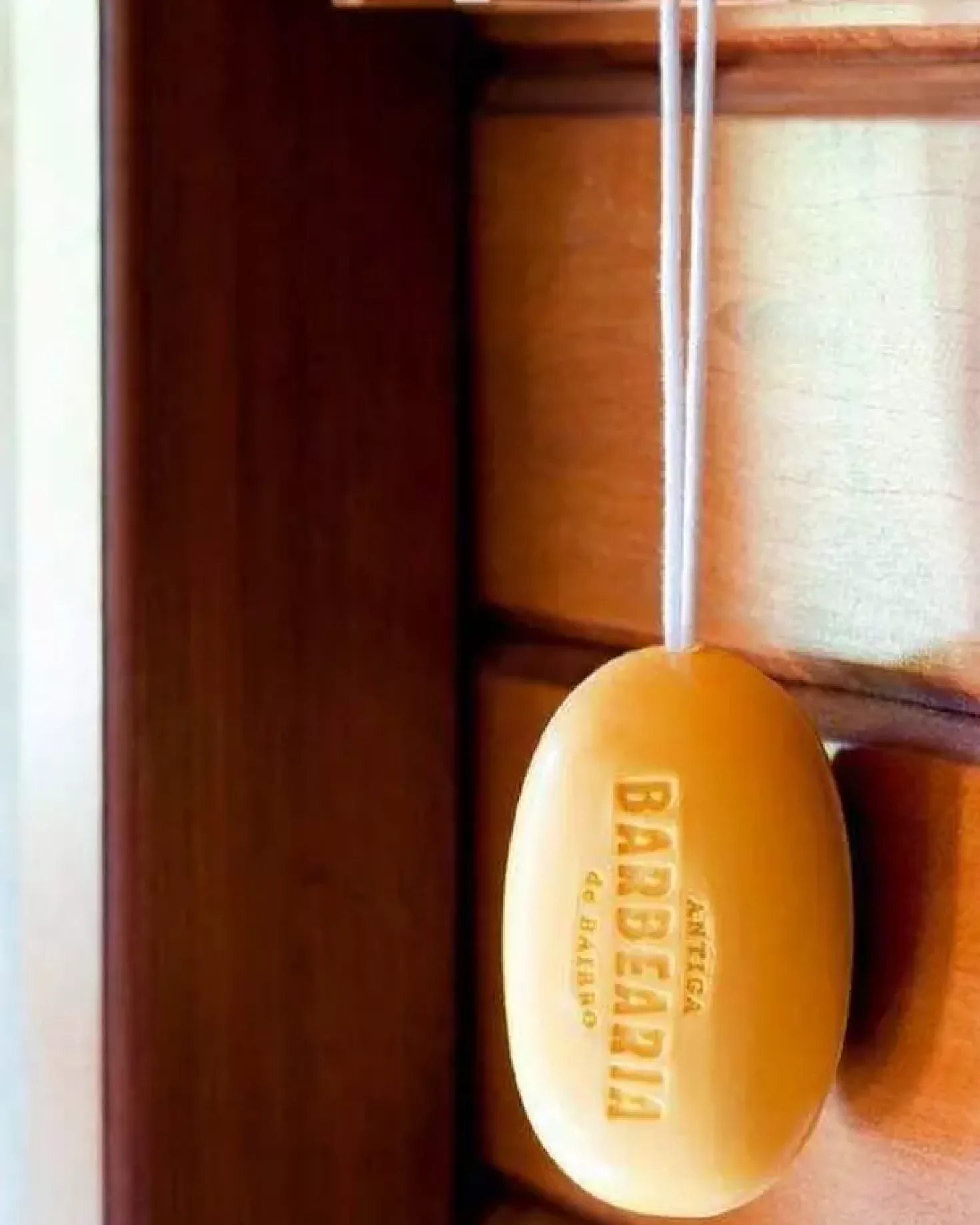 Antiga Barbearia de BairroRibeira do Porto Soap on a Rope 350 g