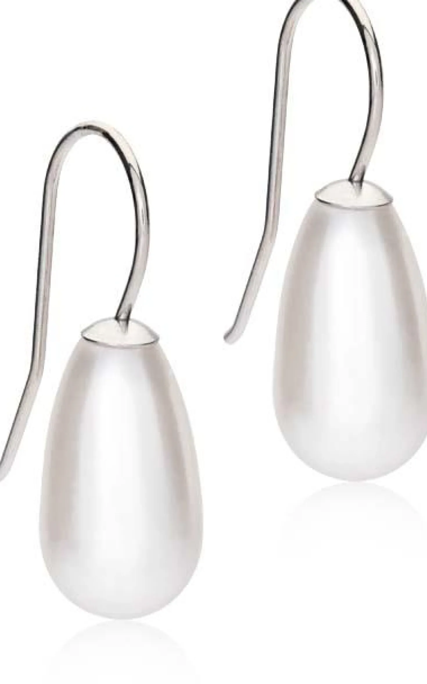 BlomdahlNatural Titanium Penda Pearl Drop 15 mm White