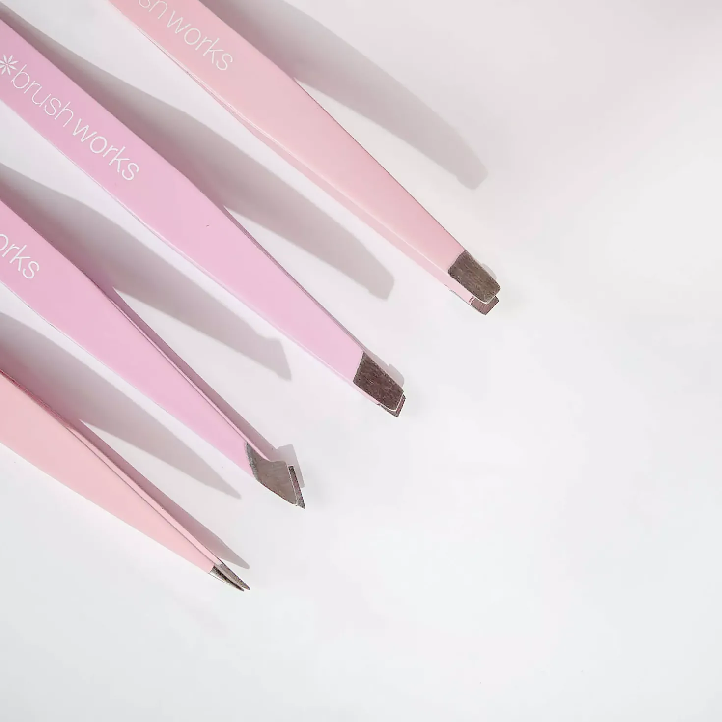 Brushworks HD 4 Piece Combination Tweezer Set - Pink