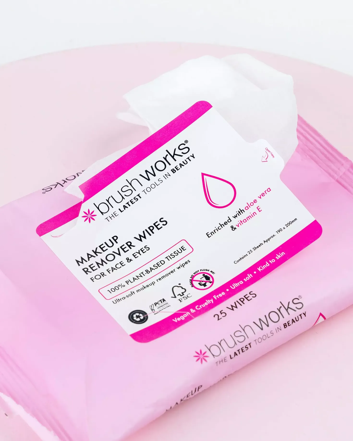 Brushworks Makeup Remover Wipes 25 Sheets