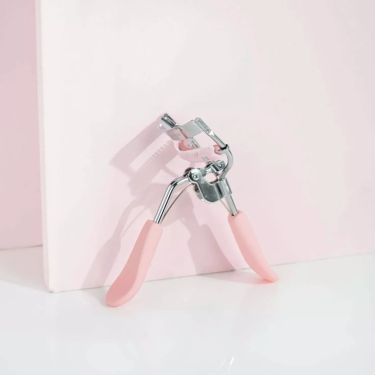 Brushworks Pro Lash Curler with Comb