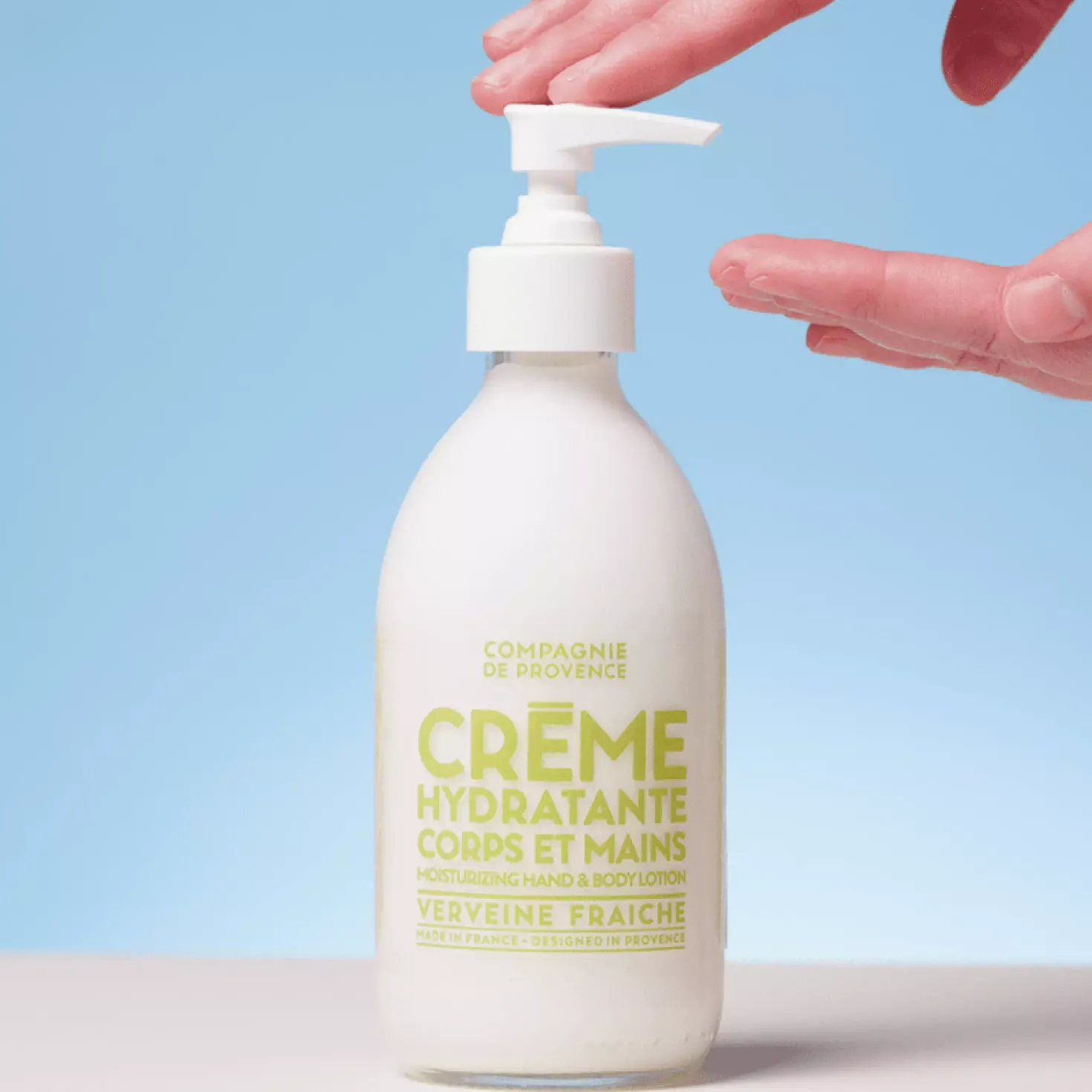 Compagnie de ProvenceExtra Pur Moisturizing Hand & Body Lotion Fresh Verbena 300 ml