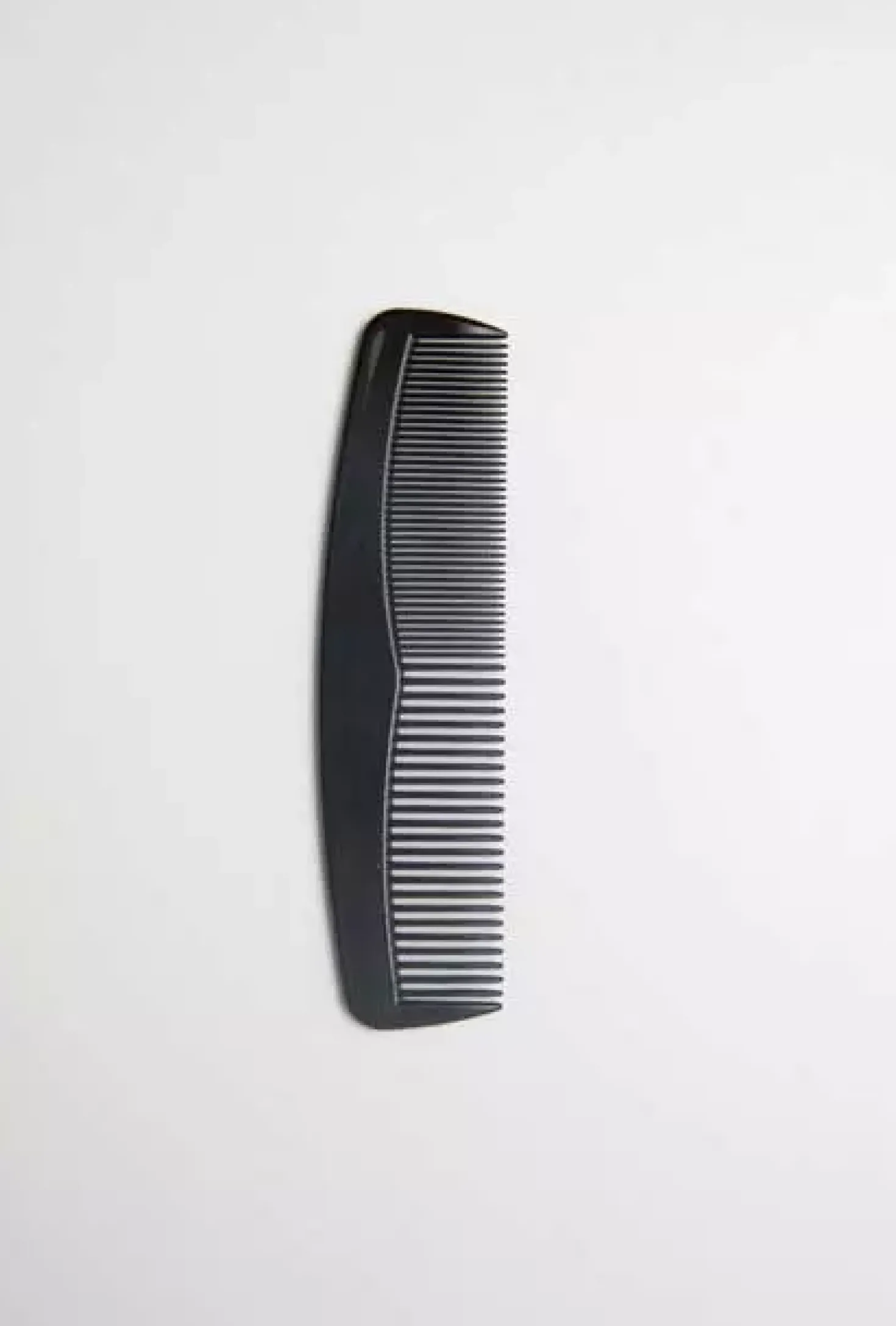 Dazzling Comb Black