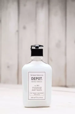 DEPOT MALE TOOLS No. 501 Moisturizing & Clarifying Beard Shampoo 250 ml