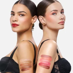 Dolce & GabbanaClassic Cheeks&Eyes Match Lasting Blush & Eyeshadow Powder 05 Wonderful Strawberry