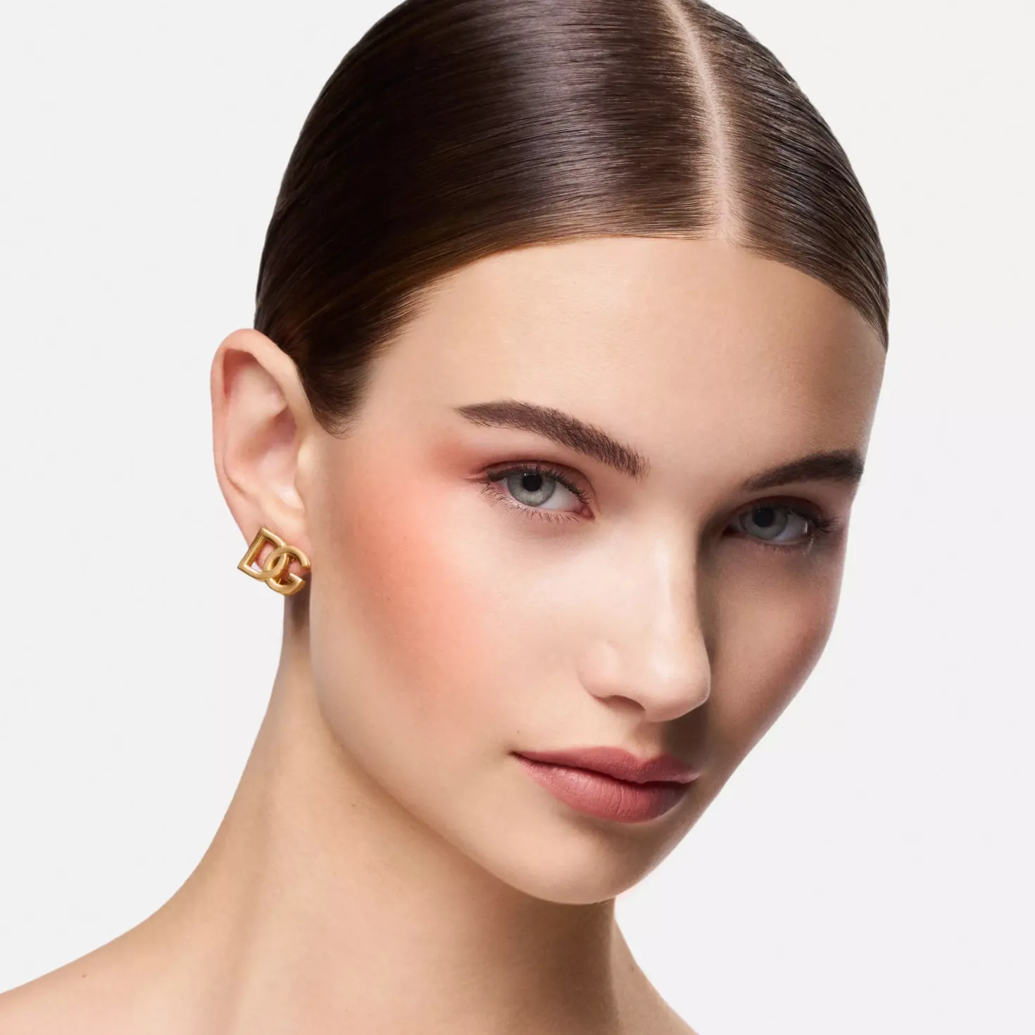Dolce & GabbanaClassic Cheeks&Eyes Match Lasting Blush & Eyeshadow Powder 05 Wonderful Strawberry
