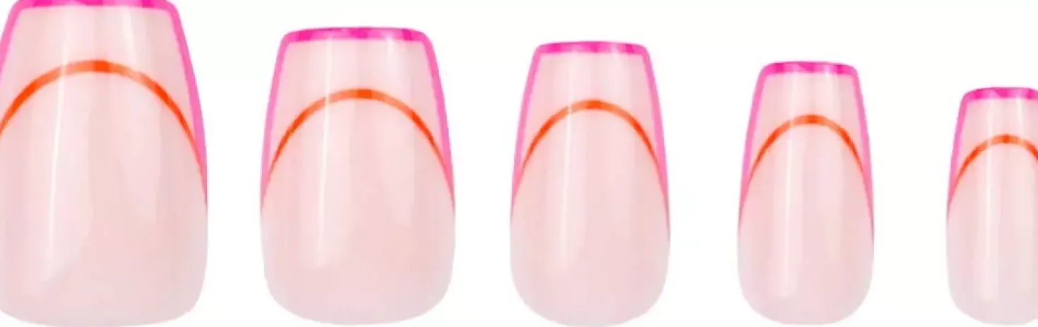 DUFFBEAUTY Instant Pro Press-On Manicure Out of Line