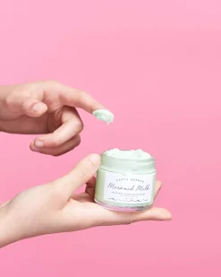 Earth Harbor Mermaid Milk Nutrient Glow Moisturizer 30 ml