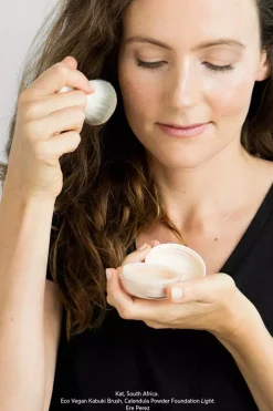 Ere Perez Eco Vegan Kabuki Brush