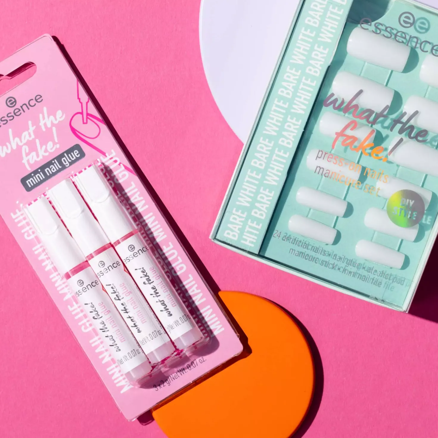 essence What The Fake! Mini Nail Glue