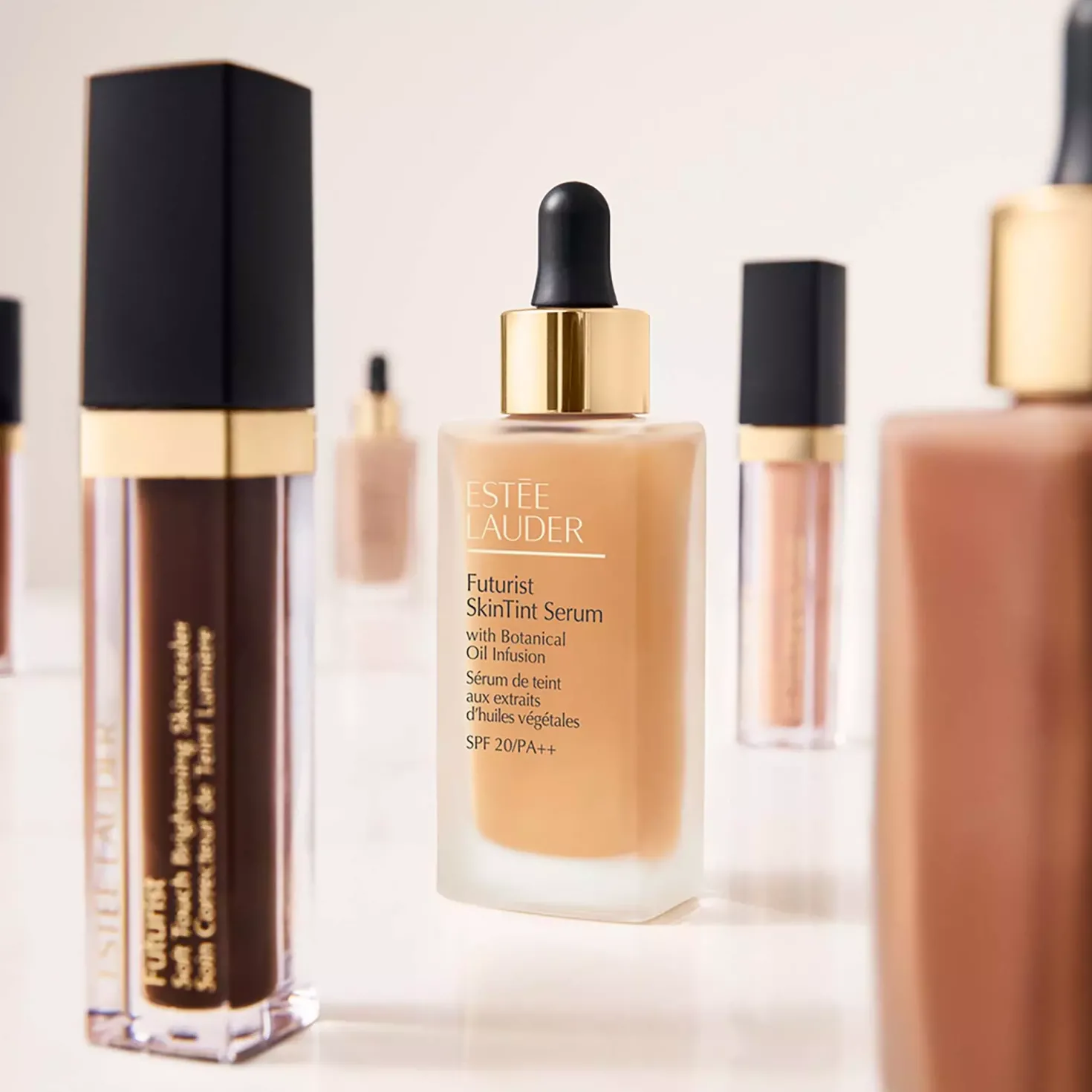 Estée LauderFuturist Skintint Serum Foundation SPF20 2C3 Fresco