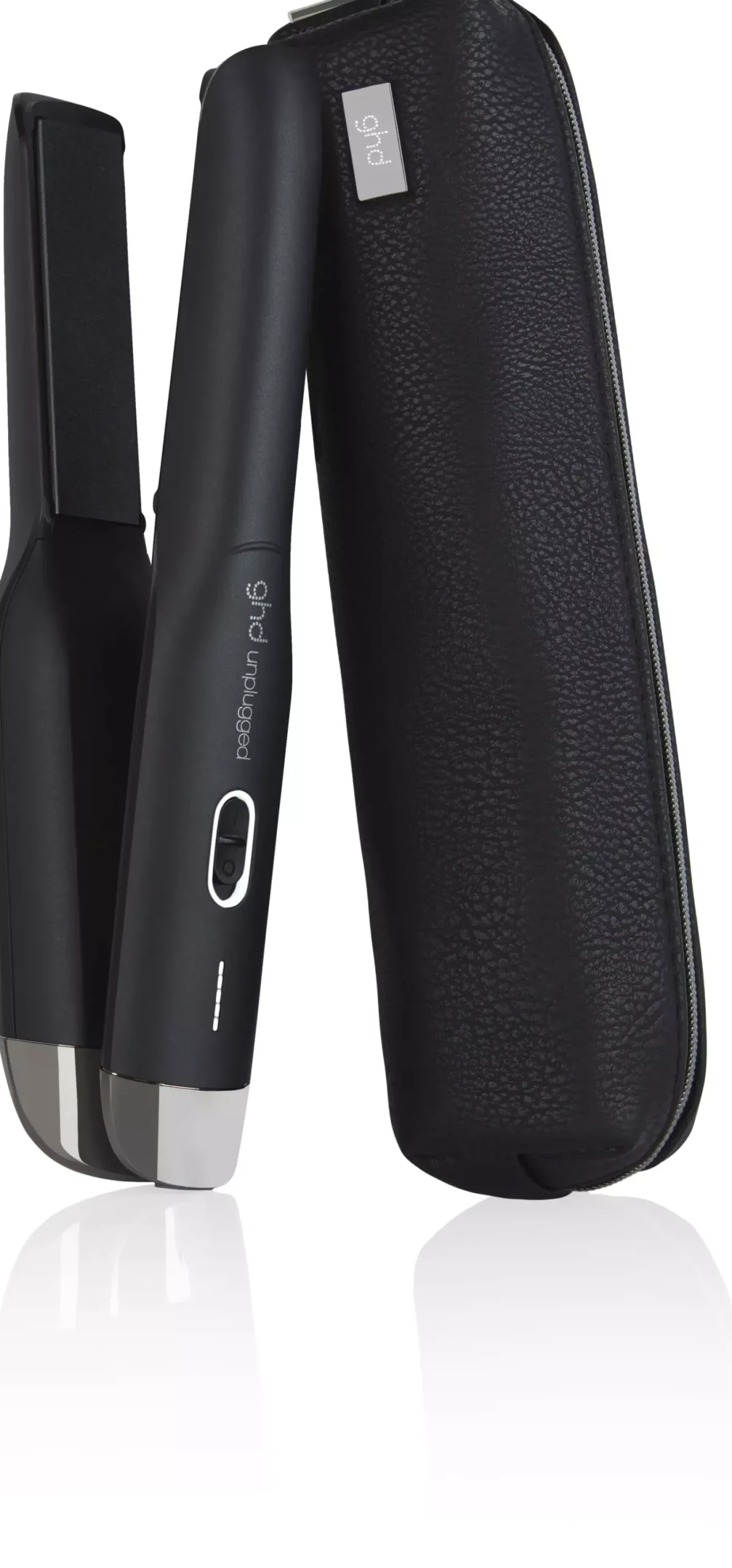 ghdUnplugged hair straightener in matte black