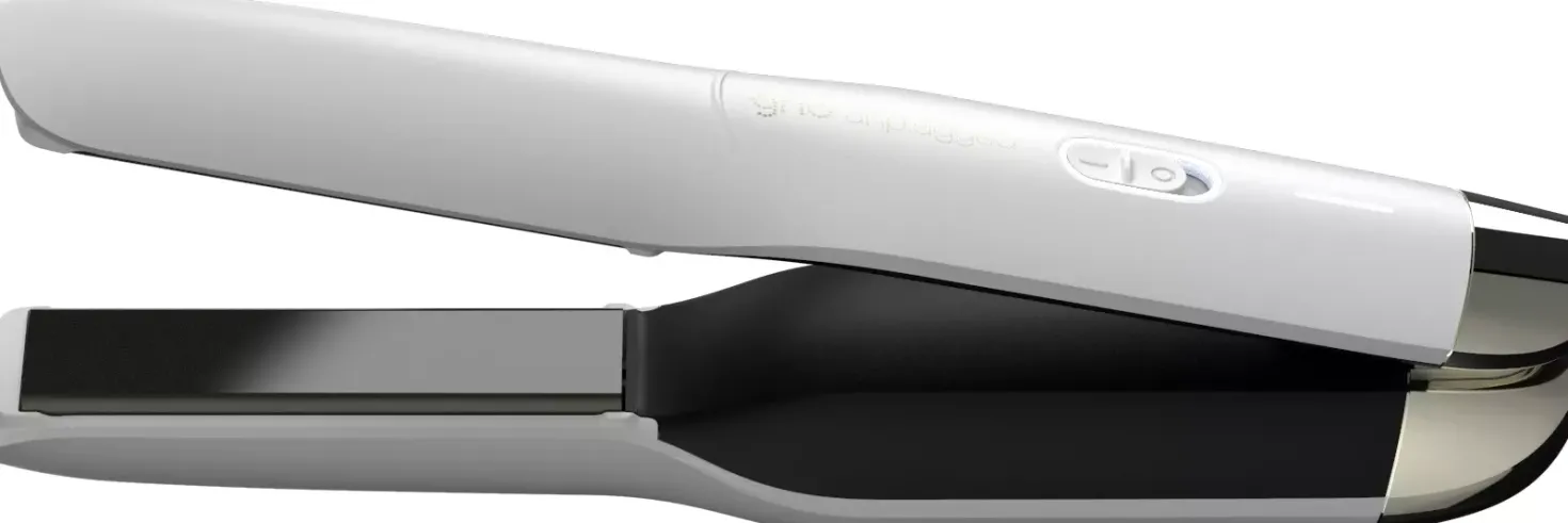 ghdUnplugged straightener in matte white