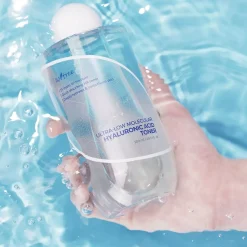 Isntree Ultra-Low Molecular Hyaluronic Acid Toner 300 ml