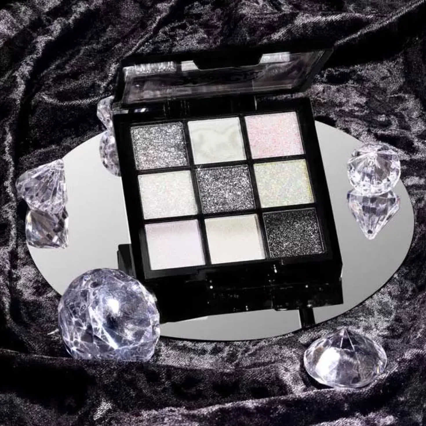 KimChi ChicJewel Collection Eyeshadow Palette 02 Emerald