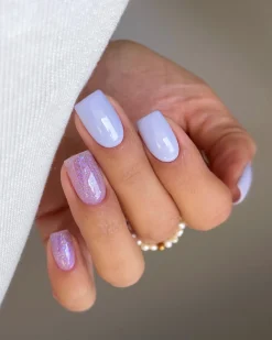 Le Mini MacaronStardust Collection Liquid Nail Powder Violet Frost