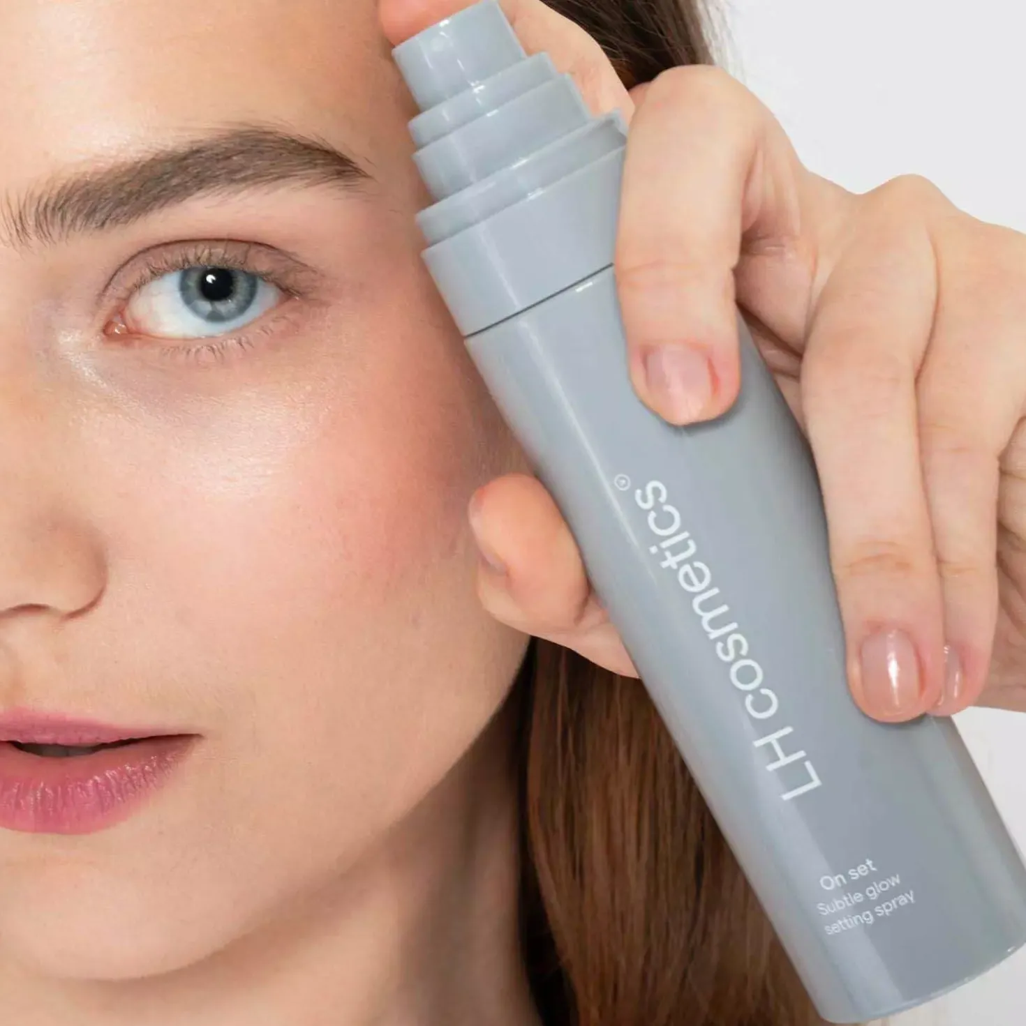 LH cosmetics On Set Subtle Glow Setting Spray