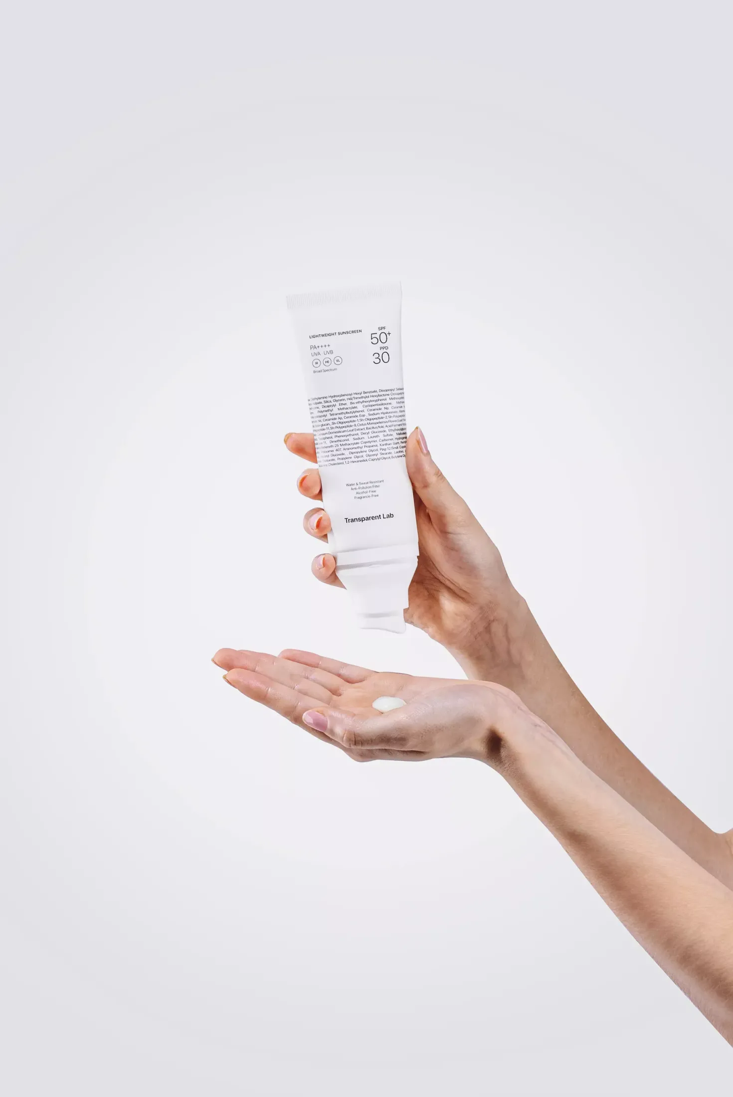 NICHE BEAUTY LABTransparent Lab Lightweight Sunscreen SPF50+ 100 ml