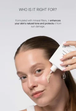 NICHE BEAUTY LABTransparent Lab Mineral Tinted Sunscreen Light