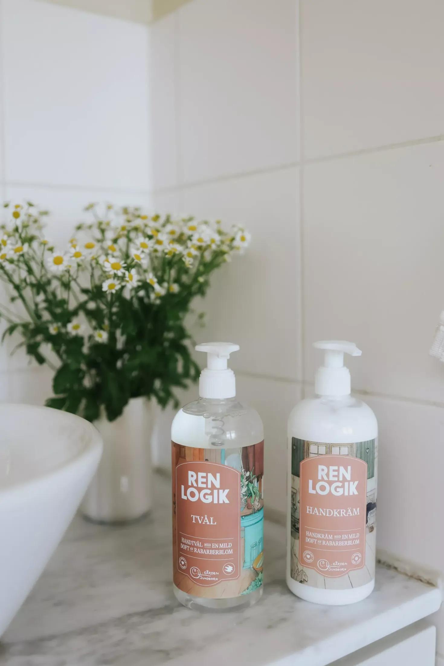 Ren Logik Liquid Soap Rhubarb Flower 500 ml