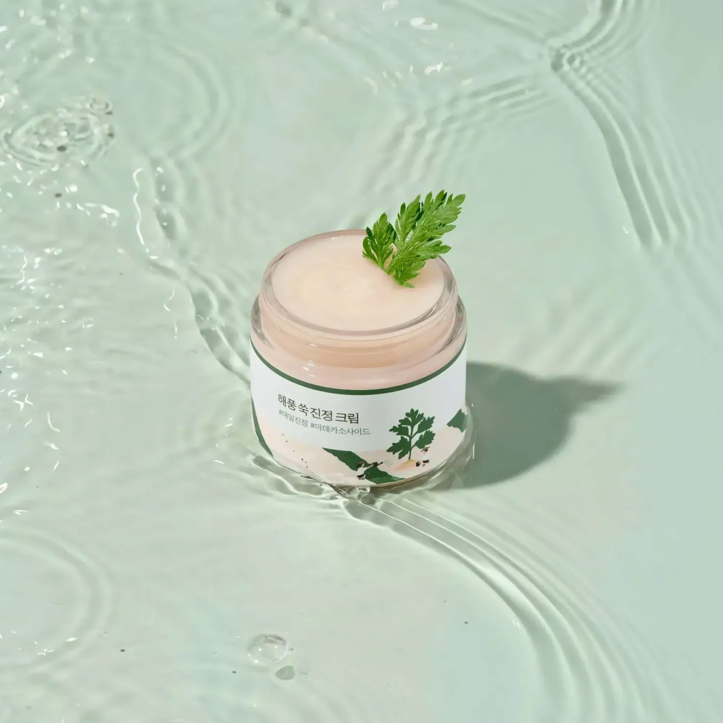 Round LabMugwort Calming Cream 80 ml
