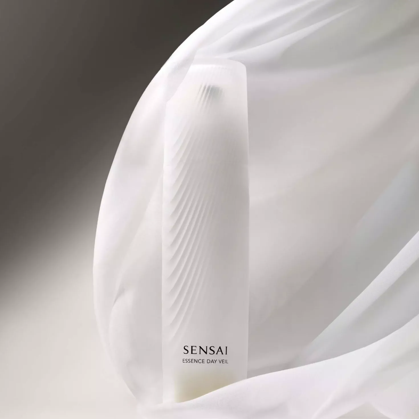 Sensai Essence Day Veil 40 ml
