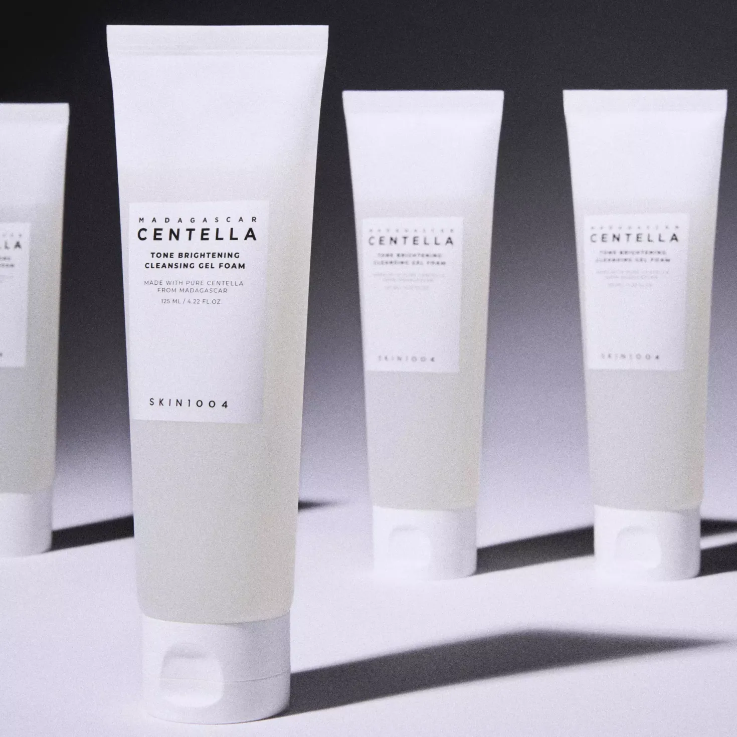 SKIN1004 Madagascar Centella Tone Brightening Cleansing Gel Foam 125 ml