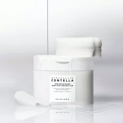 SKIN1004Madagascar Centella Tone Brightening Dark Spot Ampoule Pad 130 ml