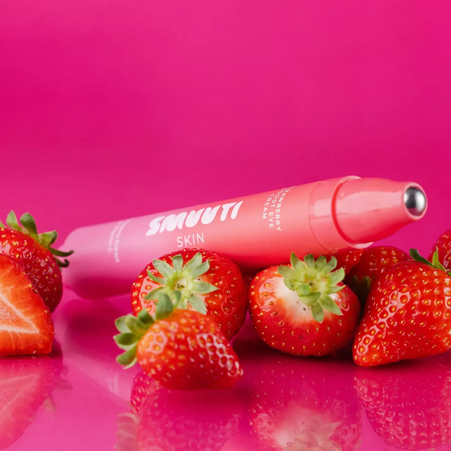 Smuuti Skin Strawberry Boost Eye Cream