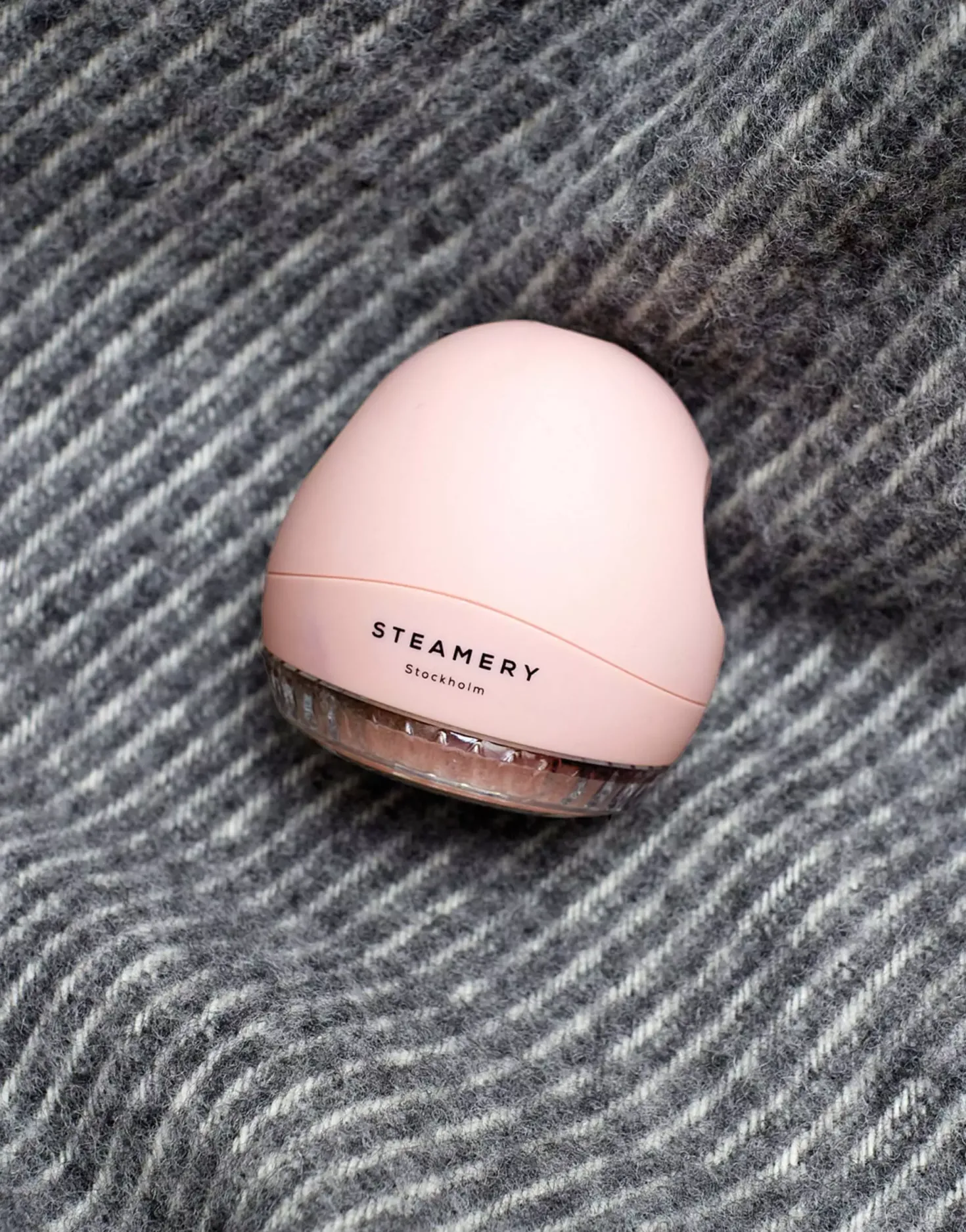 Steamery Pilo Lint Shaver Matte Pink
