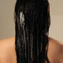 Under Your Skin Density Conditioner Boosts Thickness & Density Cucumber Mint 300 ml