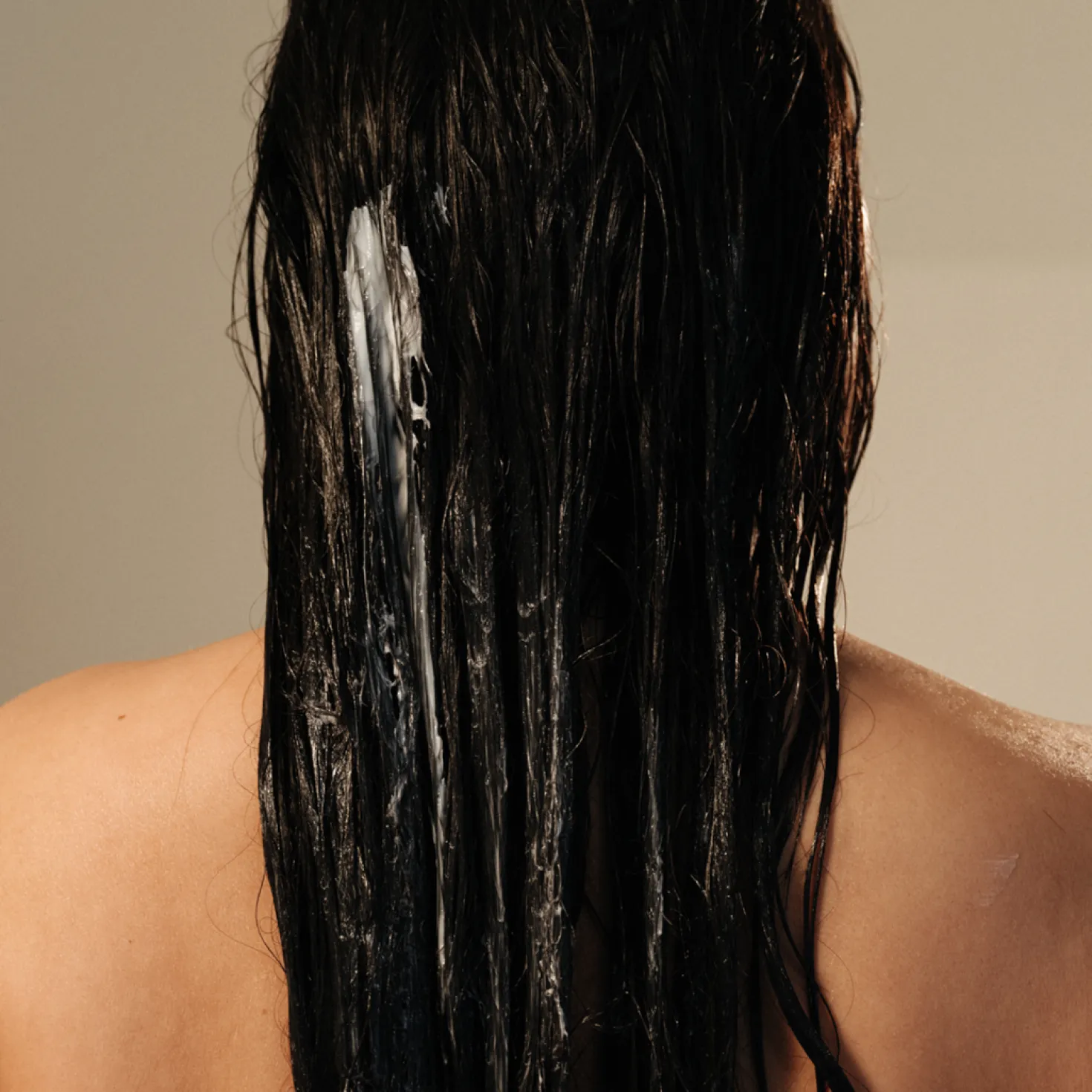 Under Your Skin Density Conditioner Boosts Thickness & Density Cucumber Mint 300 ml