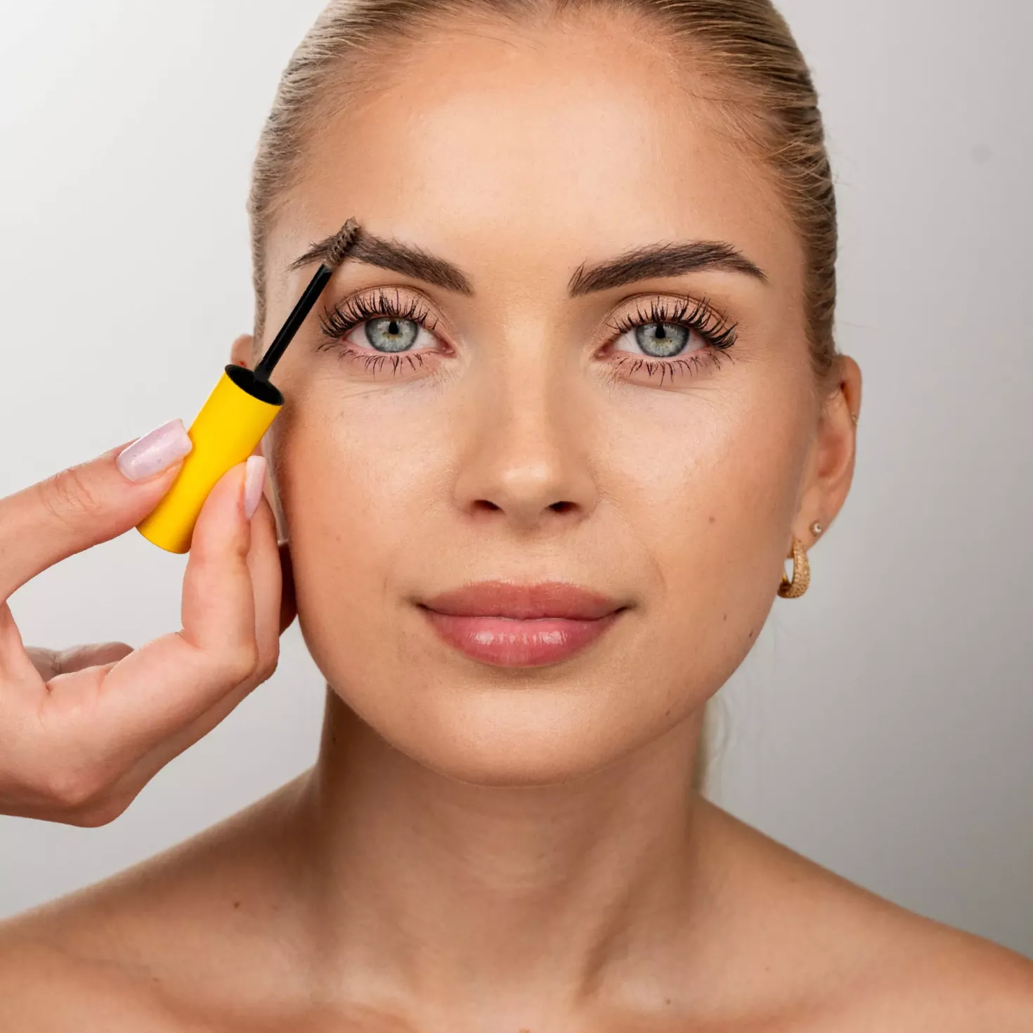 WOWBROW Color Boosting Brow Mascara Dark brown